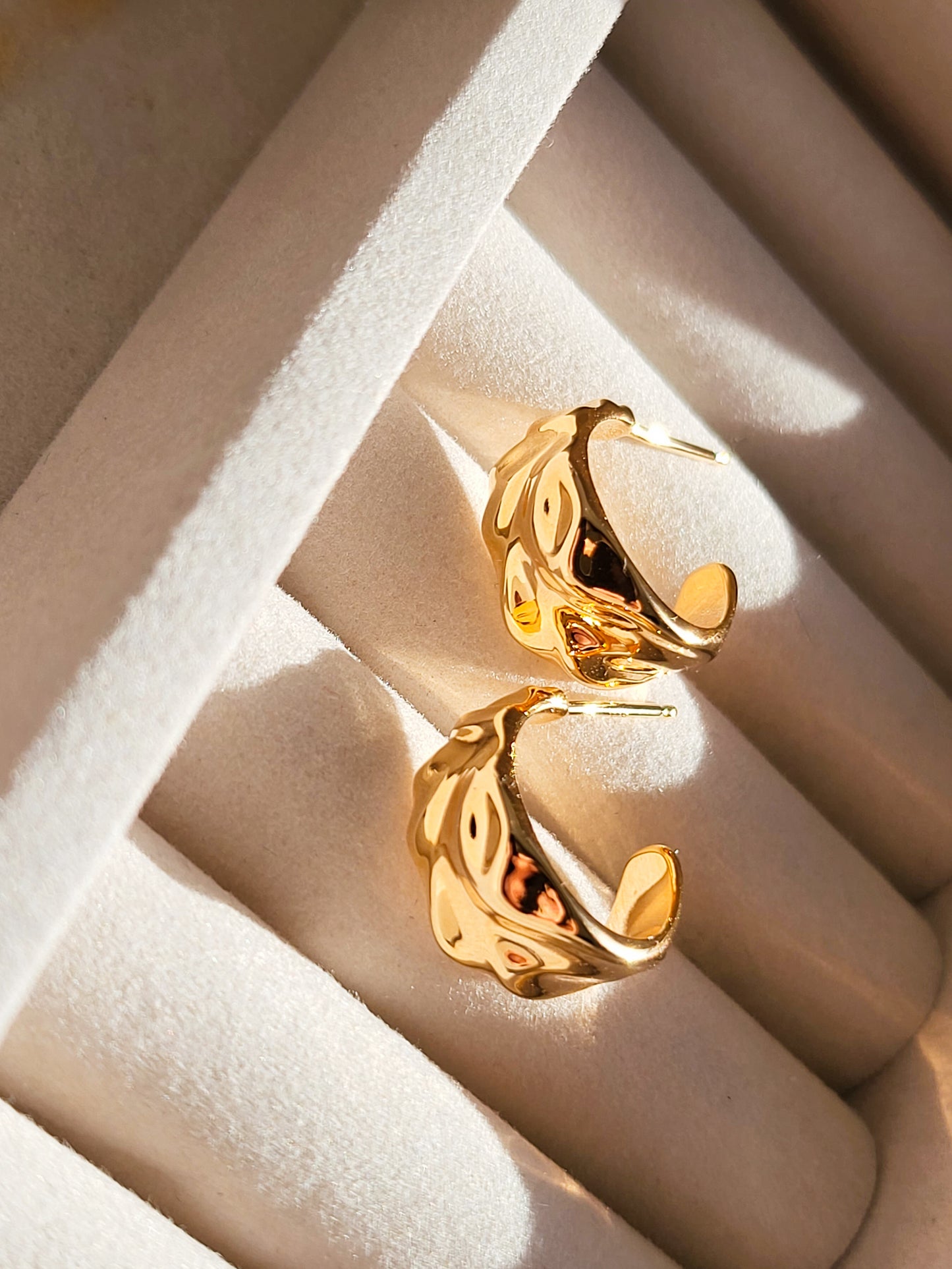 JAMT.B Gold Molten Hoop Earrings