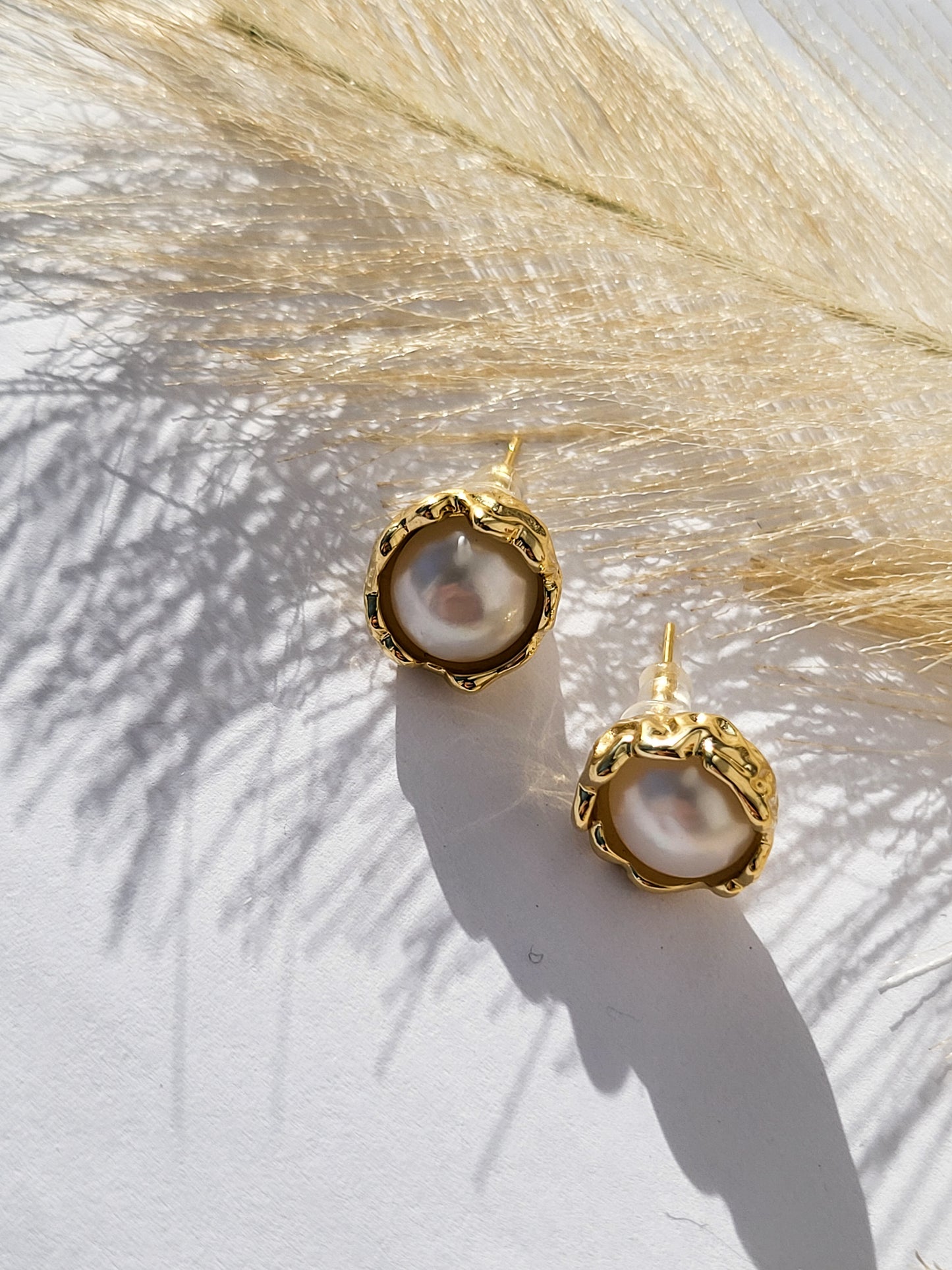 18K gold plated on brass Pearl Stud Earrings