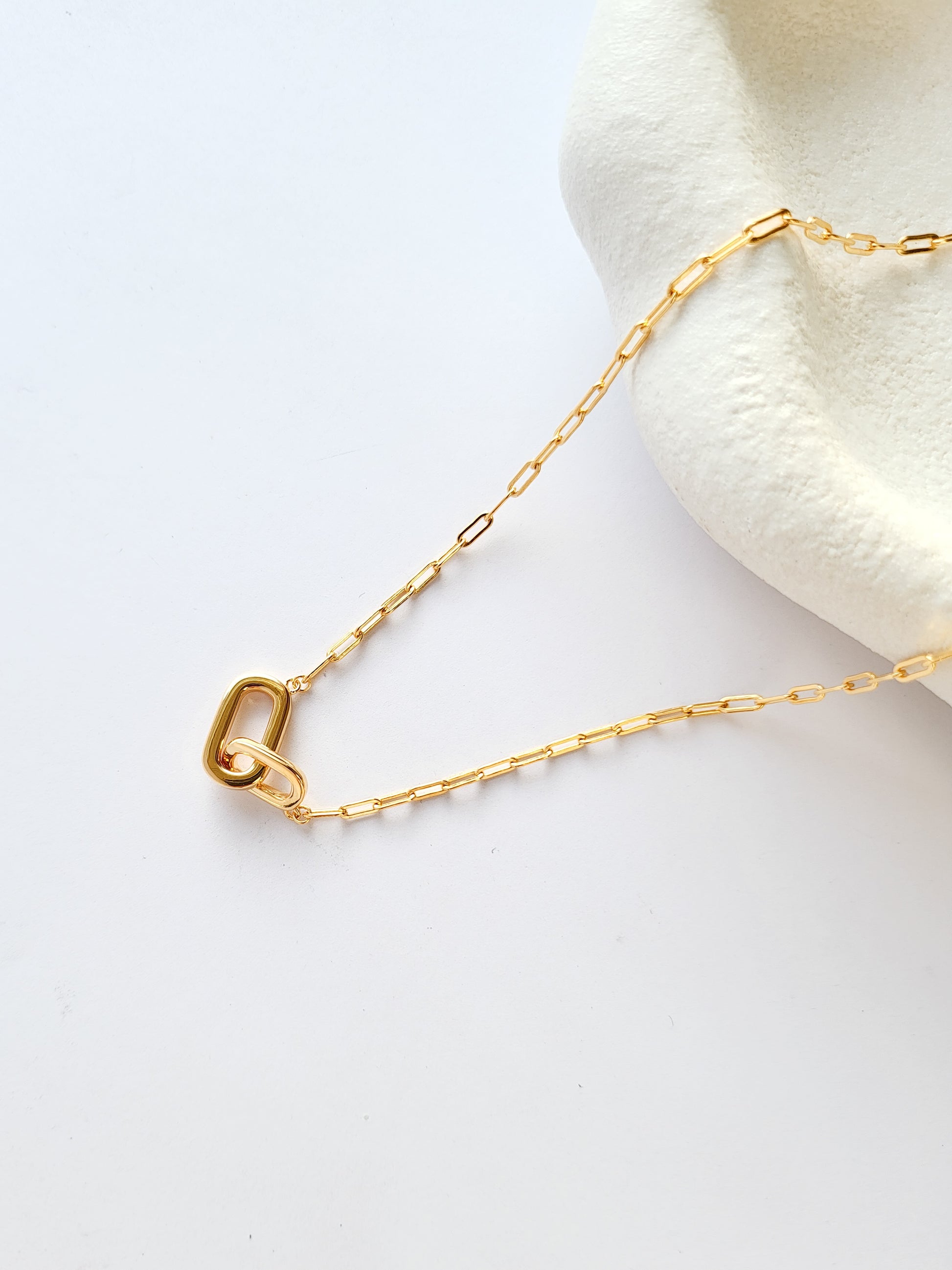 JAMT.B 18K Gold Verme Linked Chain Necklace